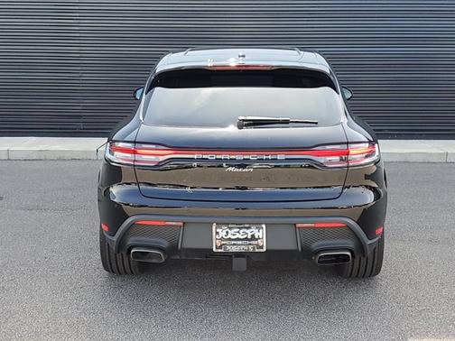 2025 Porsche Macan T