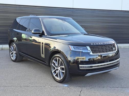 2025 Land Rover Range Rover SE