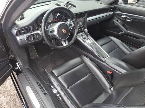 2013 Porsche 911 Carrera 4S