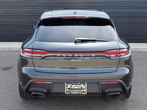 2025 Porsche Macan