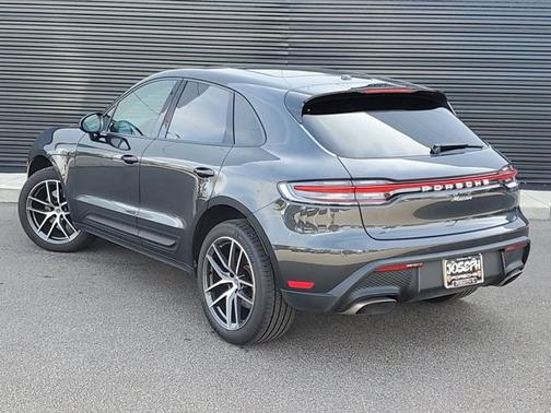 2025 Porsche Macan