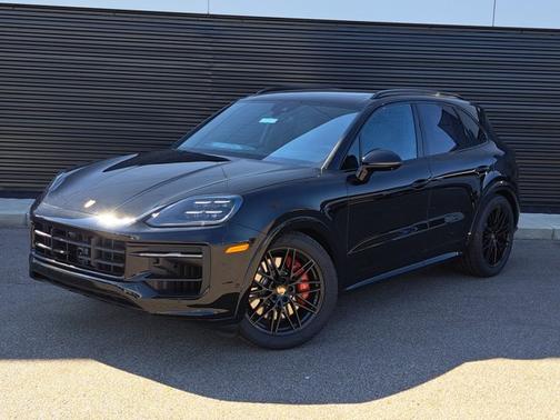 2026 Porsche Cayenne GTS