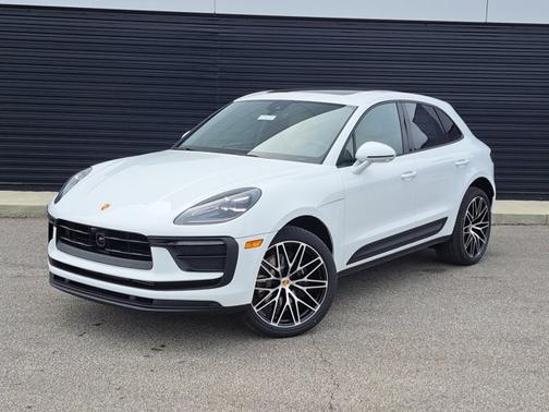 2026 Porsche Macan 