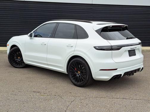 2021 Porsche Cayenne GTS