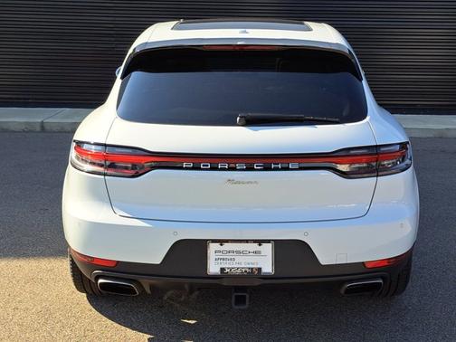 2021 Porsche Macan 