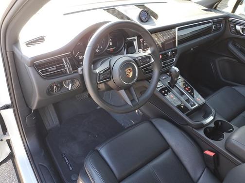 2024 Porsche Macan