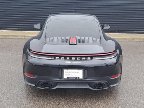 2025 Porsche 911 Carrera