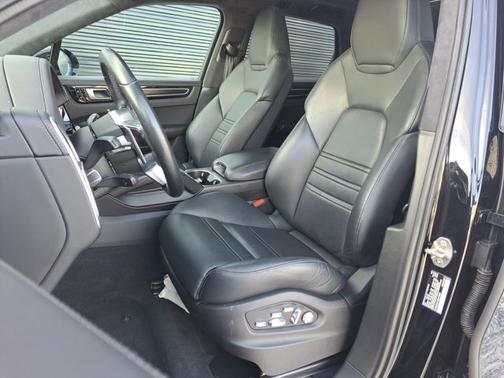 2021 Porsche Cayenne GTS