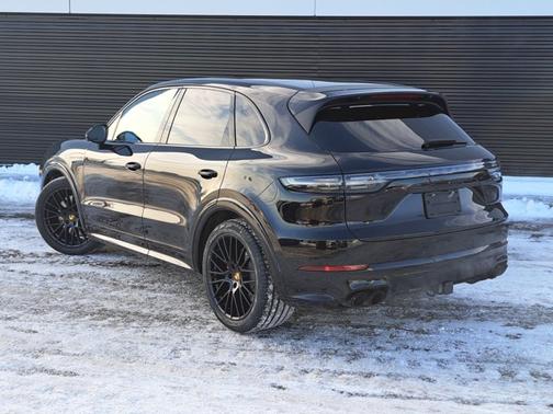 2021 Porsche Cayenne GTS