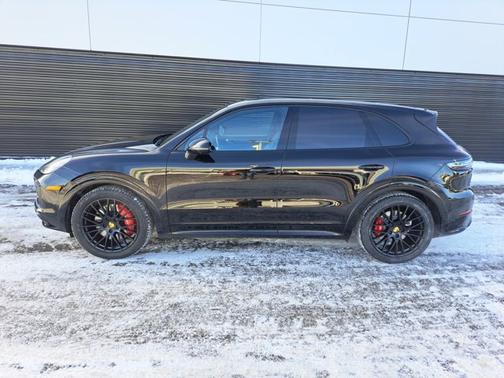 2021 Porsche Cayenne GTS