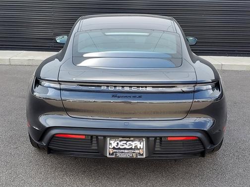 2025 Porsche Taycan 4S