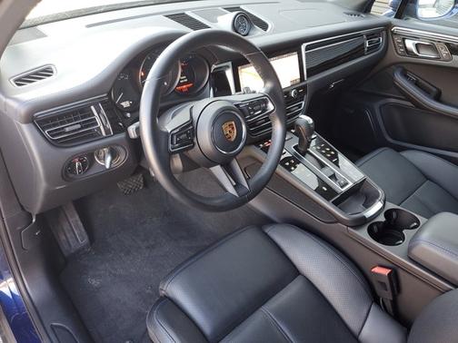 2022 Porsche Macan 4DR AWD