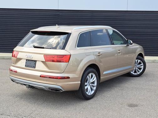 2019 Audi Q7 3.0T Premium Plus