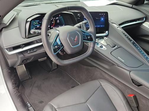 Arctic White 2024 Chevrolet Corvette 2LT