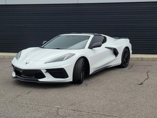 Arctic White 2024 Chevrolet Corvette 2LT