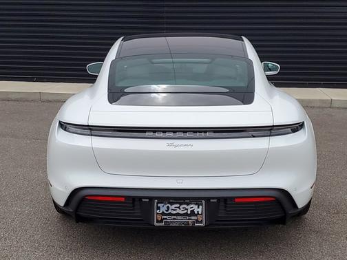 2025 Porsche Taycan