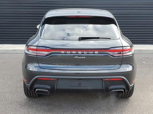 2025 Porsche Macan Base