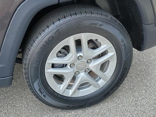 Granite Crystal Metallic Clearcoat 2019 Jeep Compass Sport