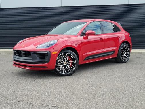 Carmine Red 2024 Porsche Macan GTS