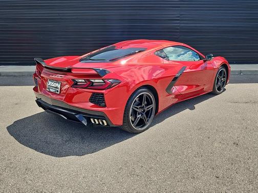 Red Mist Metallic Tintcoat 2021 Chevrolet Corvette 2LT