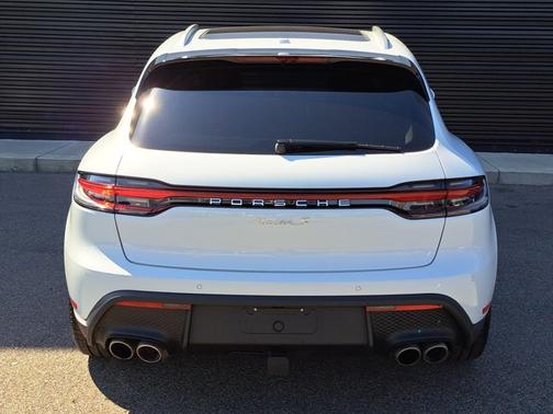 2024 Porsche Macan S