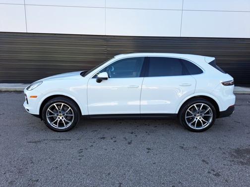 2023 Porsche Cayenne