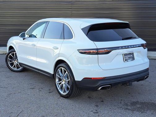 2023 Porsche Cayenne