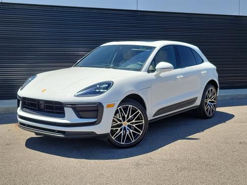 White 2023 Porsche Macan