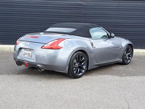 2017 Nissan 370Z Touring