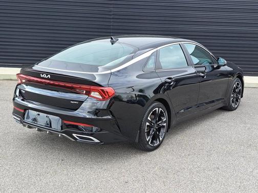 2022 Kia K5 GT-Line