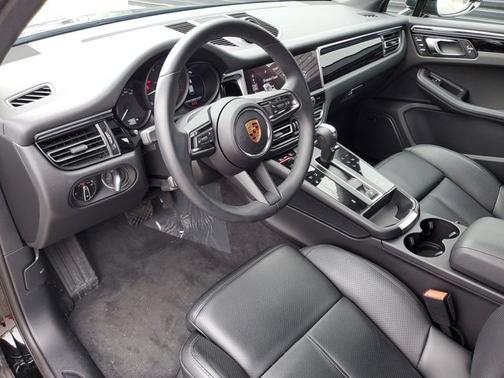 2024 Porsche Macan