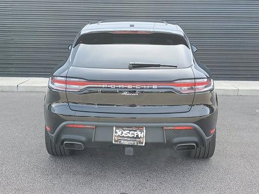 2025 Porsche Macan