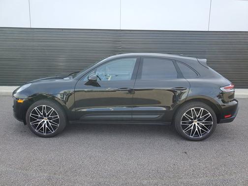 2025 Porsche Macan