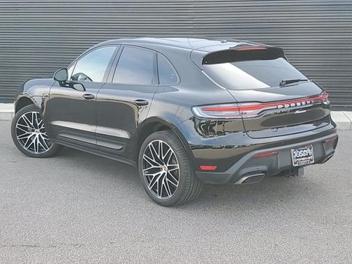2025 Porsche Macan