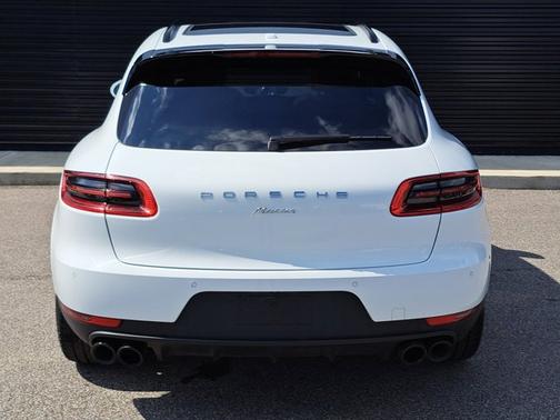 2018 Porsche Macan Base