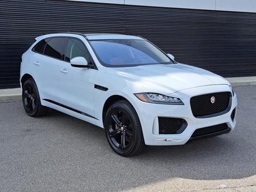 Yulong White Metalllic 2020 Jaguar F-PACE 25t Checkered Flag Limited Edition