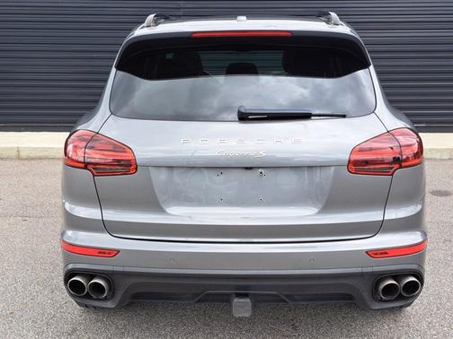 2018 Porsche Cayenne S