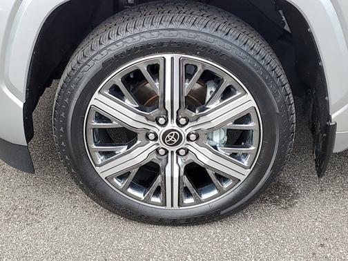 2023 Toyota Sequoia Capstone