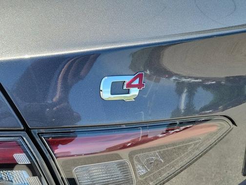 Vesuvio Gray Metallic 2024 Alfa Romeo Giulia Veloce