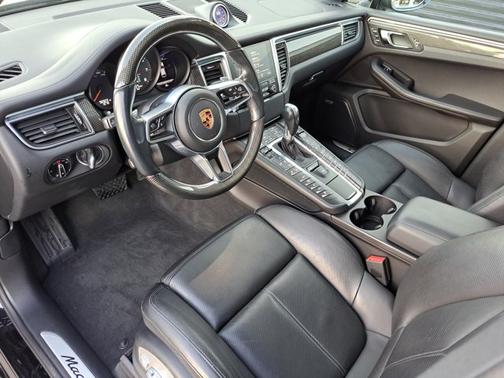 2017 Porsche Macan GTS