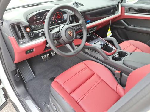 2026 Porsche Cayenne S