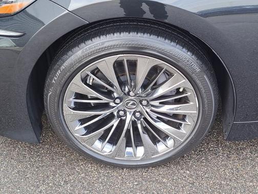 2019 Lexus LS 500 Base