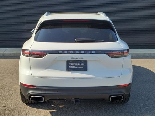 White 2022 Porsche Cayenne E-Hybrid