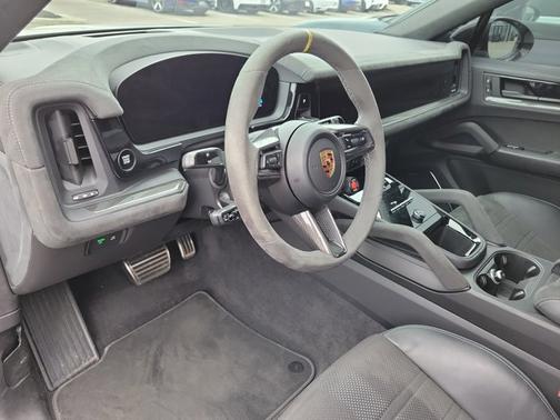 White 2024 Porsche Cayenne Turbo GT