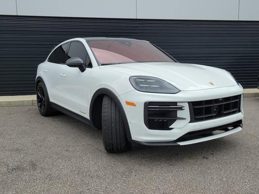 White 2024 Porsche Cayenne Turbo GT