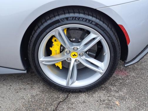 2024 Ferrari 296 GTS 2DR CONV