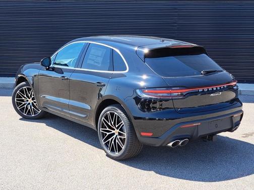 2025 Porsche Macan S
