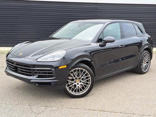 2022 Porsche Cayenne Platinum Edition