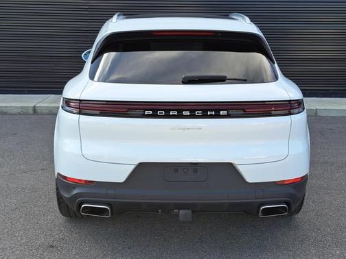 2024 Porsche Cayenne AWD