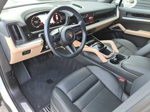 2024 Porsche Cayenne AWD